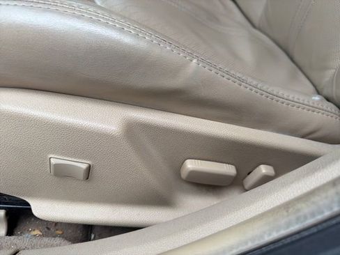 Used 2011 Cadillac CTS Luxury image 20