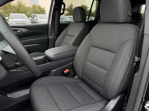 New 2026 Chevrolet Traverse LT image 19