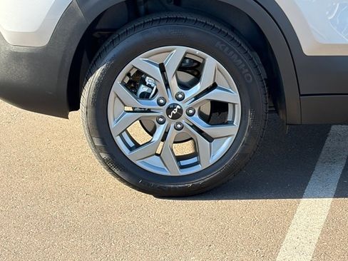 Certified 2026 Kia Seltos LX FWD image 10
