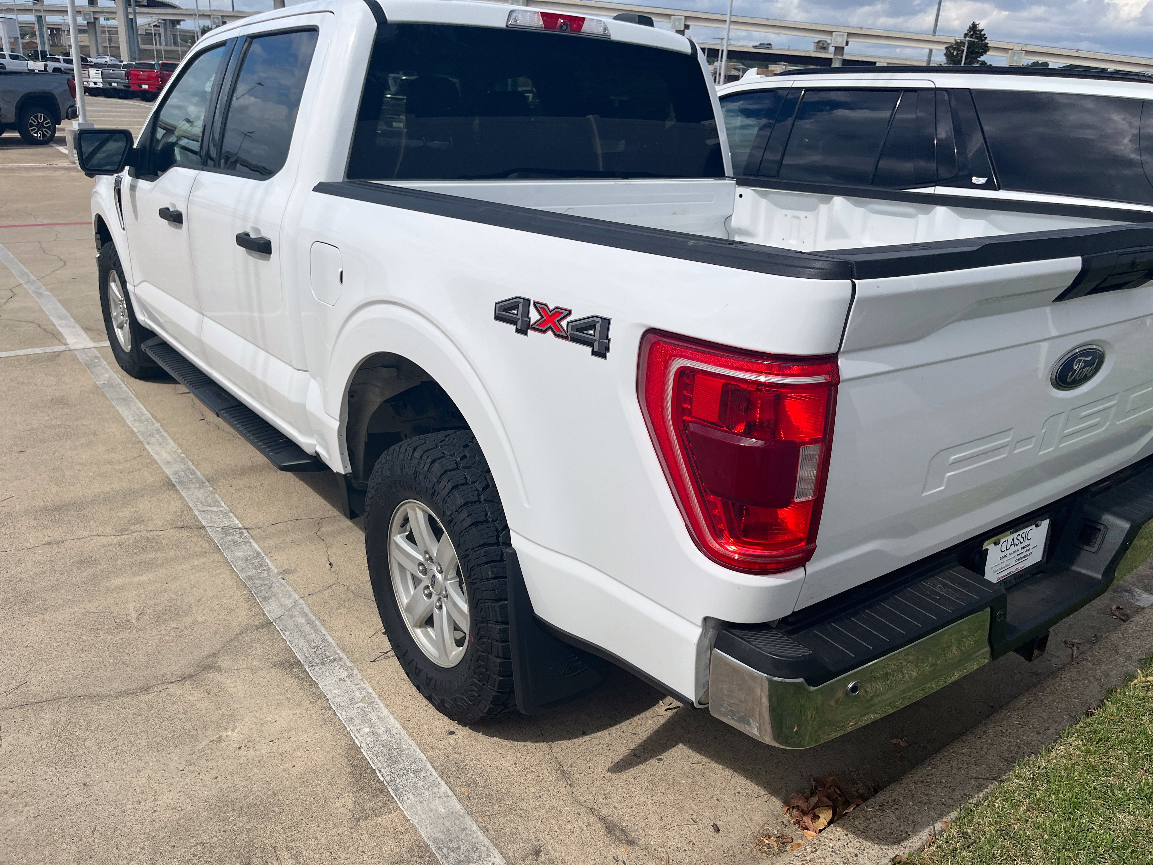 Used 2022 Ford F150 XLT w/ Equipment Group 301A Mid AWD/4WD image 3