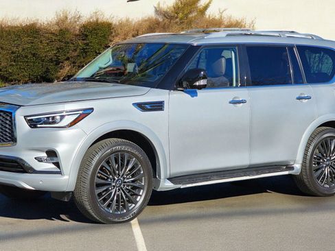 Used 2022 INFINITI QX80 Sensory w/ All-Season Package image 7