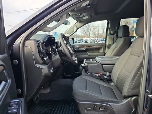 Used 2023 Chevrolet Silverado 1500 LT image 13