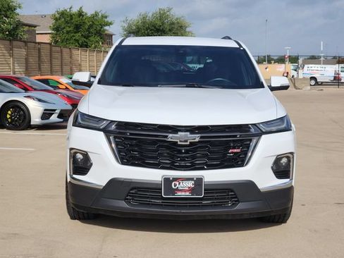 Used 2022 Chevrolet Traverse RS FWD image 11