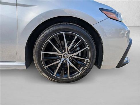 Used 2023 Toyota Camry SE image 26