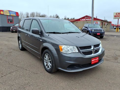 Used 2014 Dodge Grand Caravan SE FWD image 8