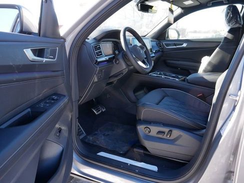 New 2026 Volkswagen Atlas Cross Sport SEL Premium R-Line AWD/4WD image 7