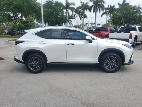 Used 2024 Lexus NX 250 FWD w/ Towing Package (2000 Lbs) image 12