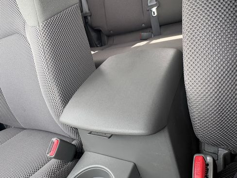 Used 2020 Nissan Frontier SV image 26