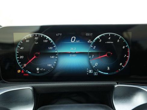 Certified 2023 Mercedes-Benz GLB 250 4MATIC w/ Premium Package image 23