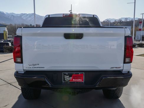 Used 2025 Chevrolet Colorado ZR2 w/ Technology Package image 7