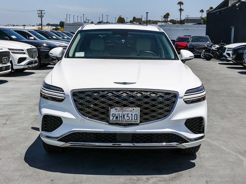 Used 2026 Genesis GV70 2.5T Select AWD/4WD image 2