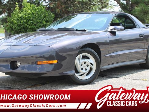 Used 1994 Pontiac Firebird Trans Am RWD image 1
