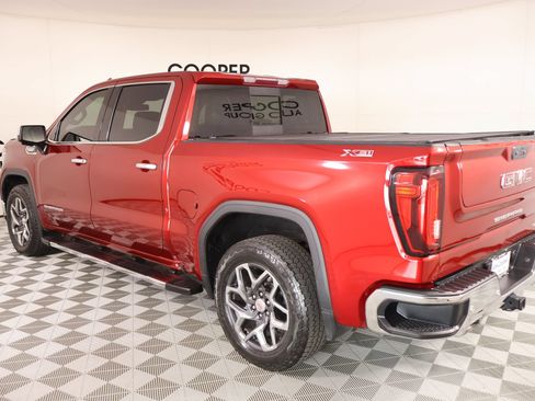 Used 2022 GMC Sierra 1500 SLT AWD/4WD image 23