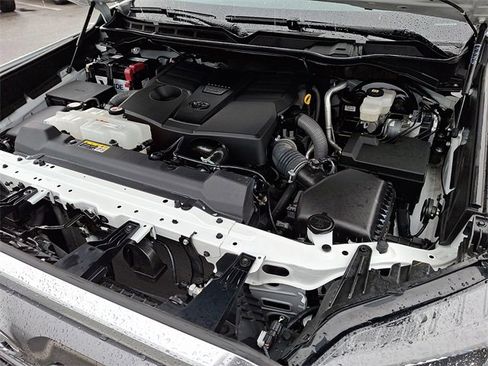 Used 2024 Toyota Tundra Limited image 27