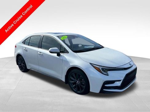 Certified 2025 Toyota Corolla SE w/ SE Premium Package image 7