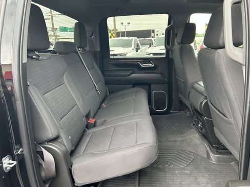 Used 2024 Chevrolet Silverado 2500 LT AWD/4WD image 18