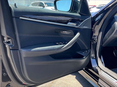 Used 2023 BMW 530e w/ M Sport Package RWD image 20