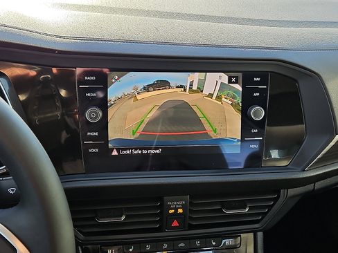 Used 2024 Volkswagen Jetta SEL image 17