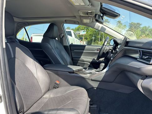 Used 2021 Toyota Camry XSE w/ Navigation Package image 24