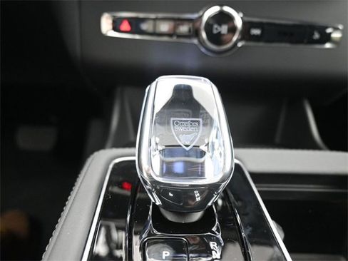 New 2026 Volvo XC90 B6 Plus image 15