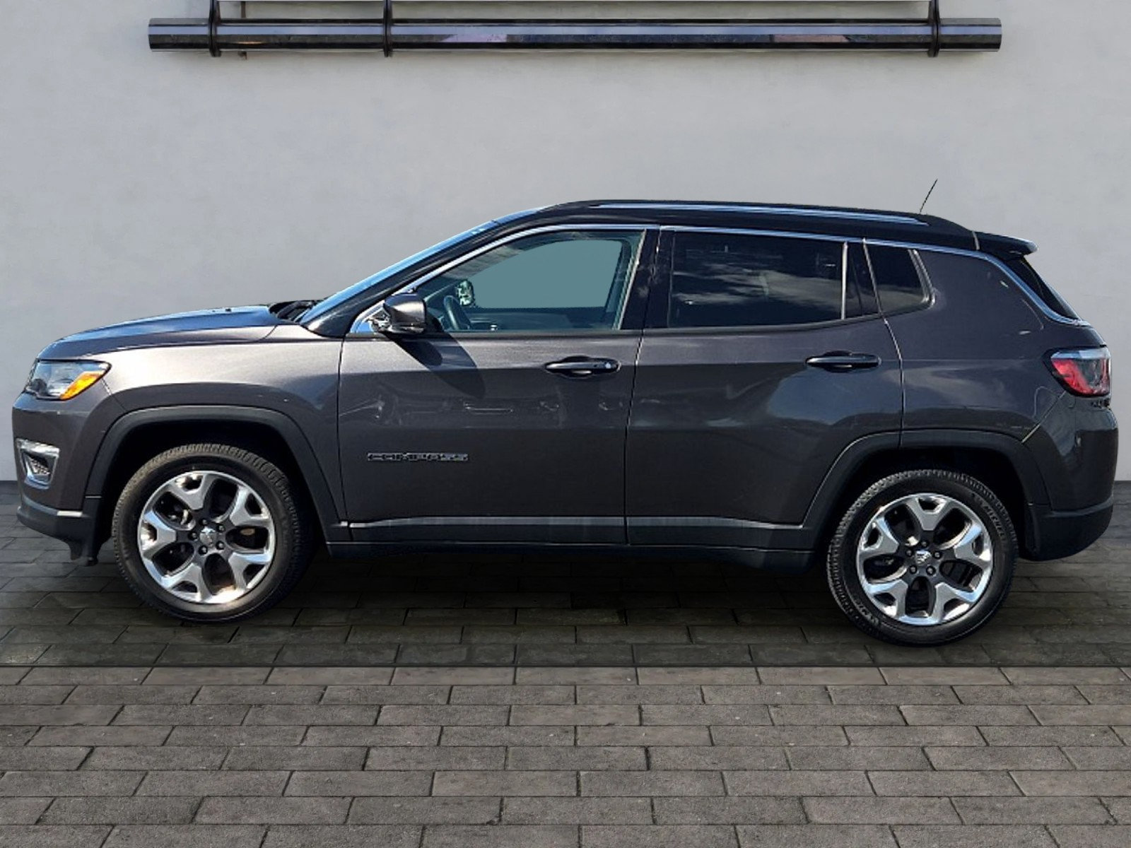 Used 2019 Jeep Compass Limited FWD image 6