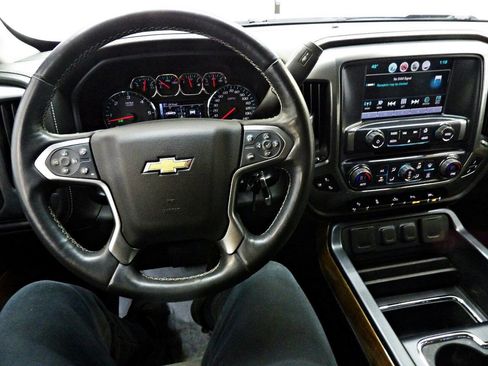 Used 2018 Chevrolet Silverado 1500 LTZ w/ LPO, Street Package image 16