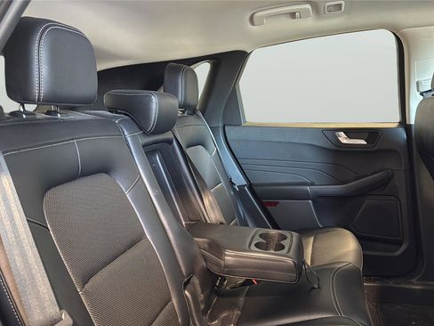 Used 2022 Ford Escape SEL image 15
