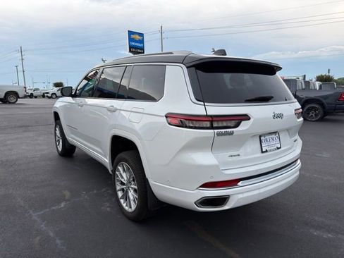 Used 2023 Jeep Grand Cherokee L Summit w/ Luxury Tech Group V AWD/4WD image 28