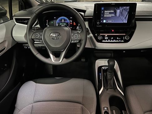 New 2026 Toyota Corolla SE FWD image 31