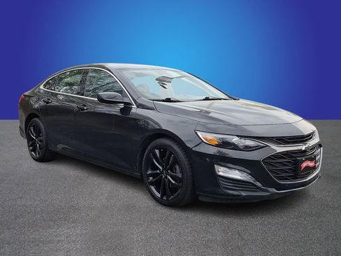 Used 2024 Chevrolet Malibu LT w/ Midnight Edition image 3