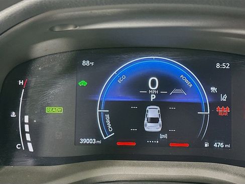 Used 2025 Toyota Camry LE image 12