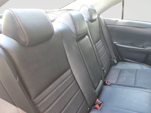 Used 2015 Toyota Camry SE FWD image 39