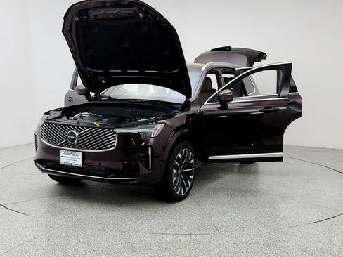 New 2026 Volvo XC90 T8 Ultra w/ Protection Package Premier image 9