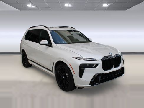 New 2026 BMW X7 xDrive40i image 7