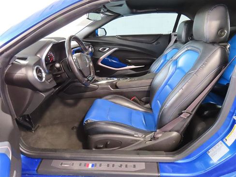 Used 2017 Chevrolet Camaro SS RWD image 17