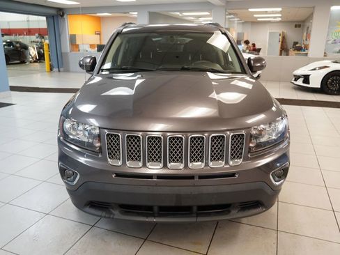 Used 2017 Jeep Compass High Altitude AWD/4WD image 9