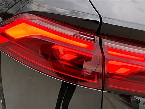 New 2026 Audi SQ8 Prestige image 14