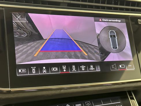 Used 2025 Audi Q8 Premium Plus w/ Premium Plus Package image 19