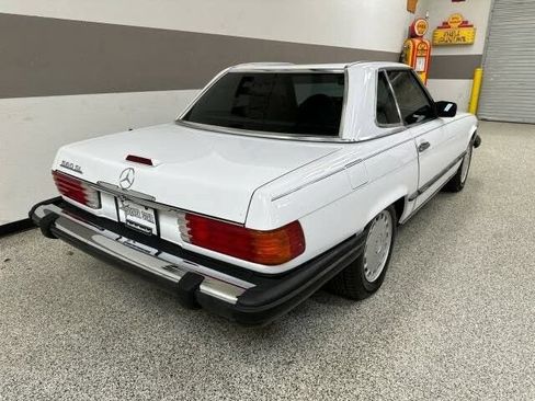 Used 1988 Mercedes-Benz 560 SL image 34