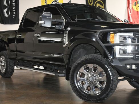 Used 2019 Ford F250 Lariat w/ Lariat Ultimate Package image 53