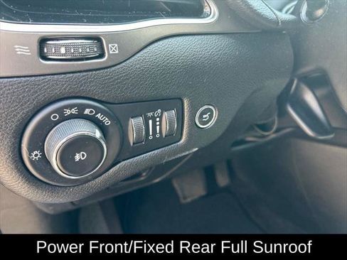 Certified 2019 Jeep Cherokee Limited AWD/4WD image 15