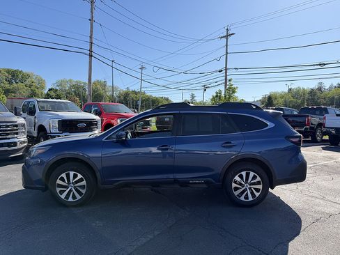 Used 2020 Subaru Outback Premium AWD/4WD image 3