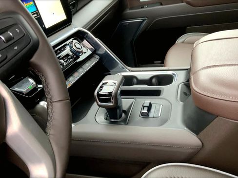 Used 2025 GMC Sierra 1500 Denali w/ Technology Package image 14