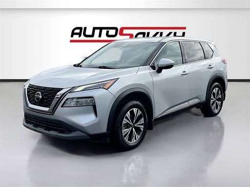 Used 2021 Nissan Rogue SV image 3