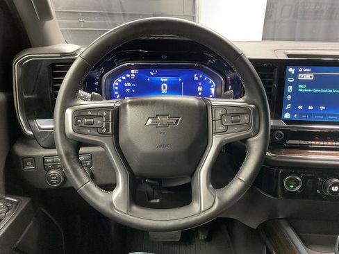 Used 2024 Chevrolet Silverado 1500 RST AWD/4WD image 18