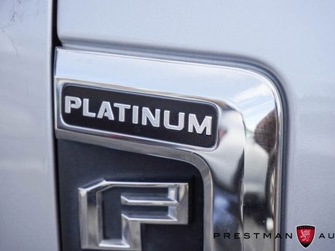 Used 2017 Ford F250 Platinum w/ Platinum Ultimate Package image 6