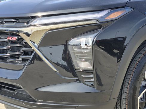 New 2026 Chevrolet Trax RS w/ Driver Confidence Package image 10