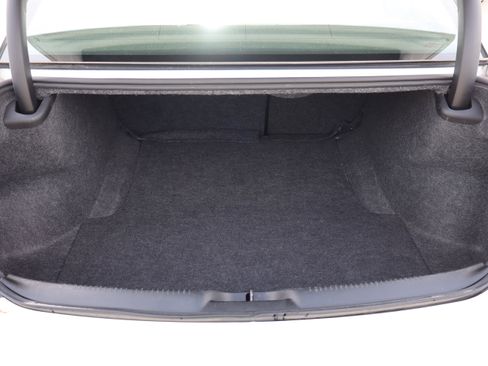 Used 2023 Chrysler 300 Touring L image 28