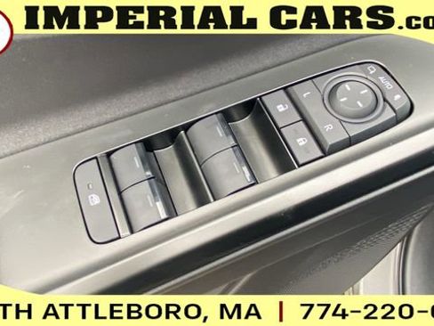 New 2026 Subaru Solterra Premium image 16