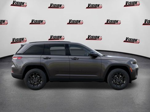 New 2026 Jeep Grand Cherokee Altitude AWD/4WD image 21